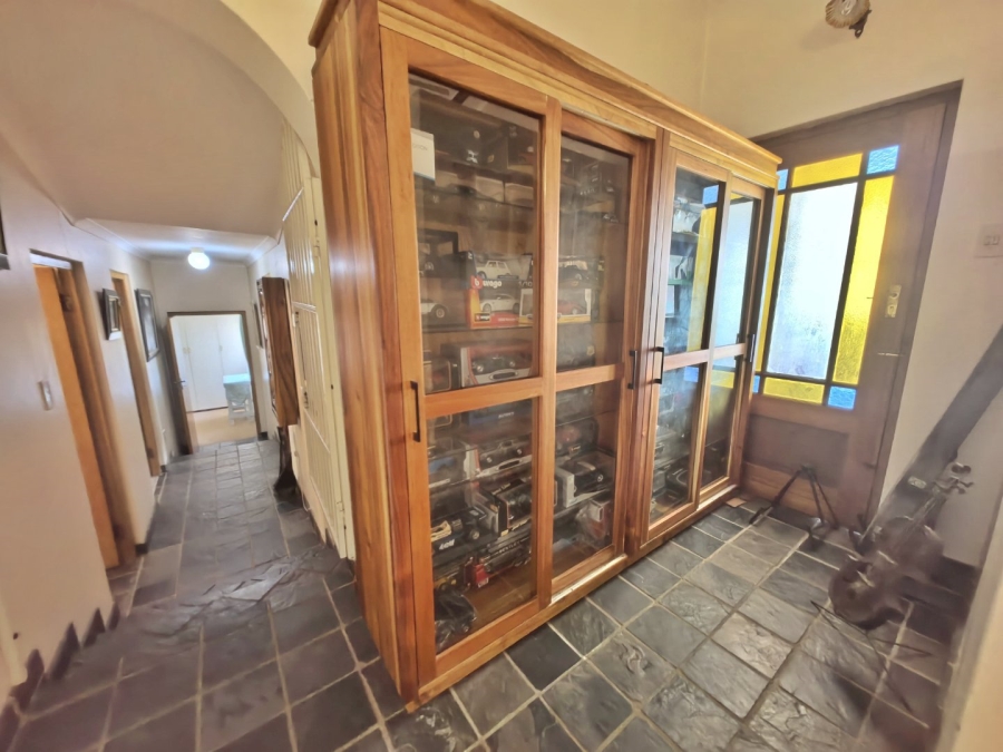 5 Bedroom Property for Sale in Fraaiuitsig Western Cape